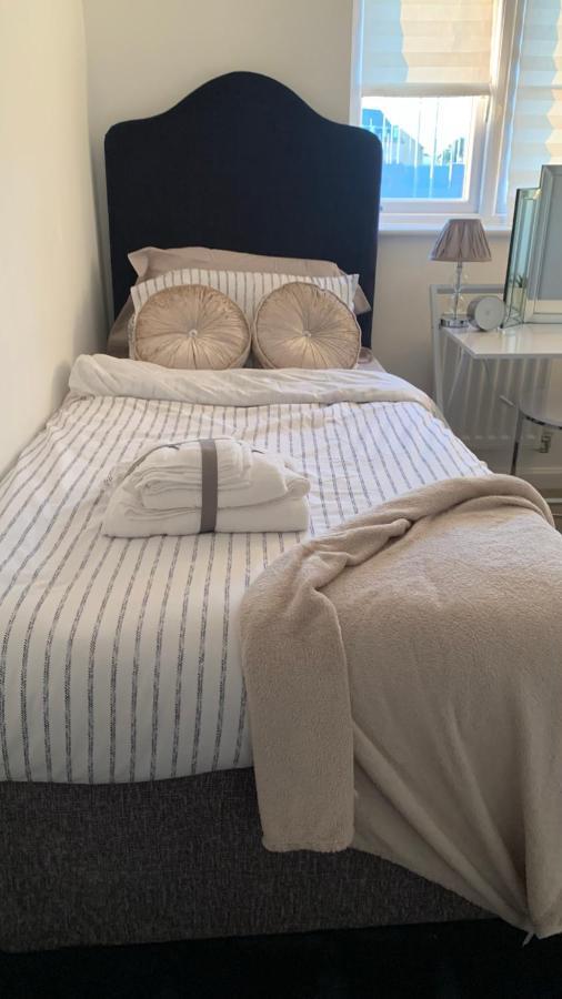 Stanton Cross 5 Persons 3 Bed Home 웰링버러 외부 사진